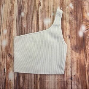 Babaton Sculpt Knit One Shoulder Top
Size Medium